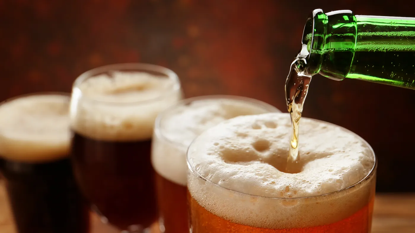 ビールを飲み比べるシーンのイメージ